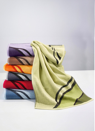 Frottéserie med en snygg, diagonal vågdesign