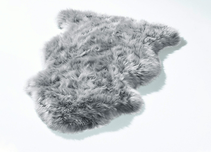 Mattor - Matta gjord av äkta lammskinn i form av ett djur, i färg SILVER