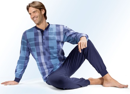 Pyjamas med knappslå, rutig design och manschetter