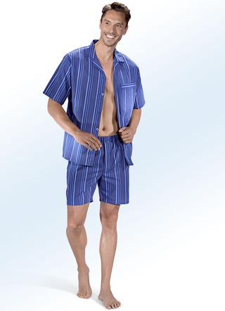Kortärmad pyjamas i vävt tyg med hel knäppning, krage med slag och randmönster.