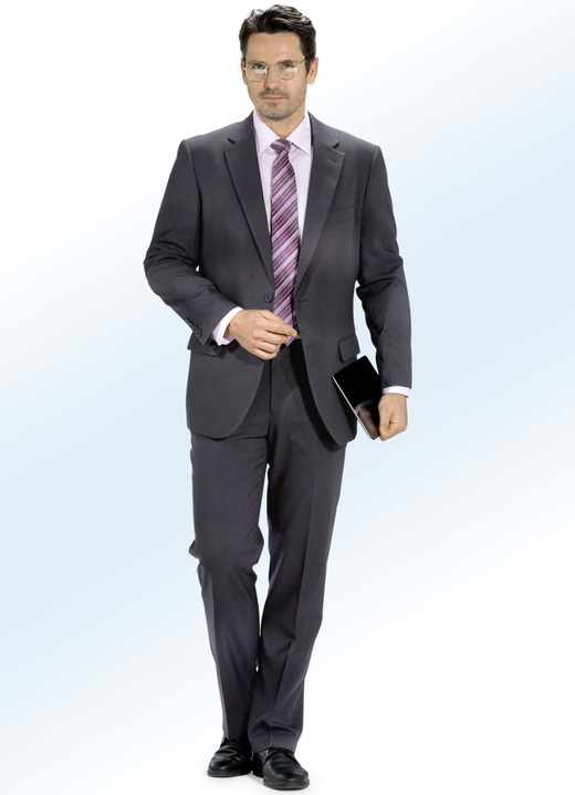 Kostymer - Smalrandig kostym med enkelknäppt kavaj, i storlek 025 till 064, i färg ANTRACIT