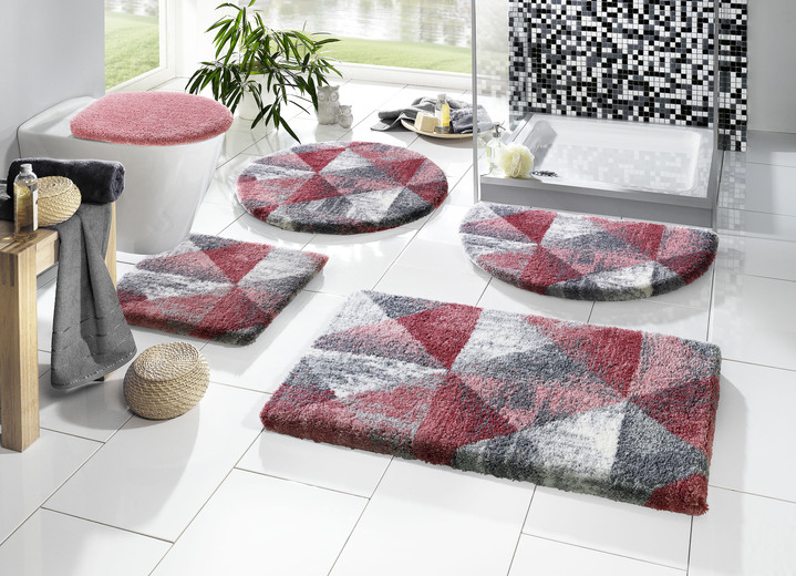 Badrumsinredning - Badrumsset från Grund med geometrisk design, i storlek 100 (Halvrund matta, 50/ 80 cm) till 112 (Skydd för toalettlock, 47/ 50 cm), i färg ROSGRÅ Utsikt 1