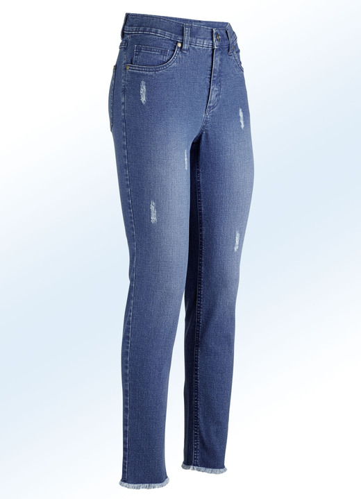 - Ankellånga jeans i 5-ficksform, i storlek 017 till 050, i färg JEANS BLÅ Utsikt 1