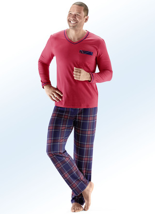 Pyjamas med V-ringning och påsydd bröstficka