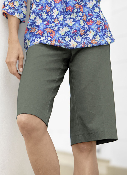 7/8-byxor, capribyxor, bermudashorts - Bermudas, i storlek 036 till 052, i färg OLIV