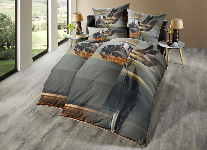 Påslakanset - Sängkläder set med blommönster, i storlek 111 (40/80 cm + 135/200 cm) till 115 (80/80 cm + 155/220 cm), i färg FÄRGRIK