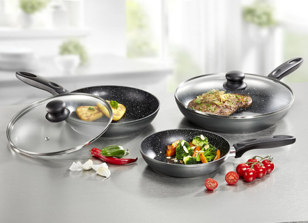 5-delad panuppsättning med mega hård non-stick beläggning