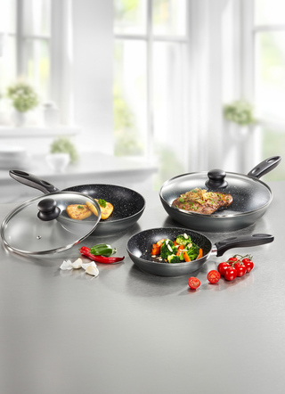 5-delat set med non-stick-beläggning