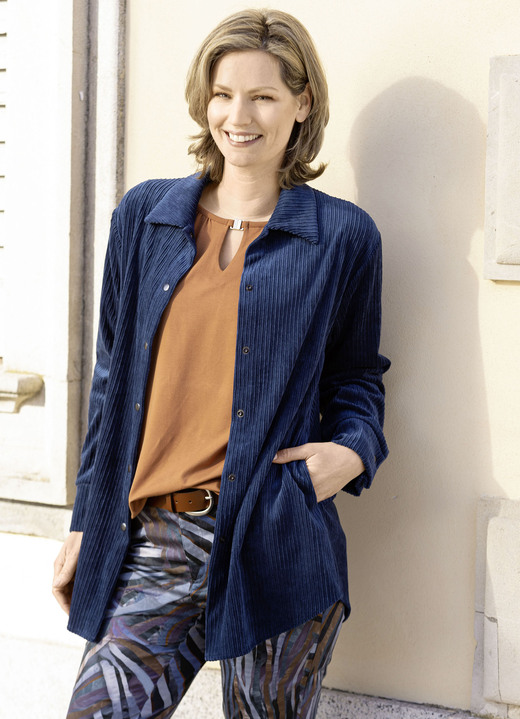 Blusar - Blusjacka med skjortkrage, i storlek 036 till 054, i färg MARIN