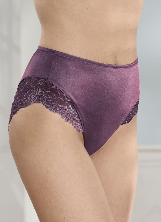 Formande trosor - Triumph Ladyforms mjuka kroppshorts, i storlek 038 till 048, i färg AUBERGINE