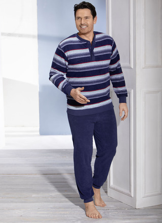 Pyjamas av frottéstretch, med knappslå och ärmslut