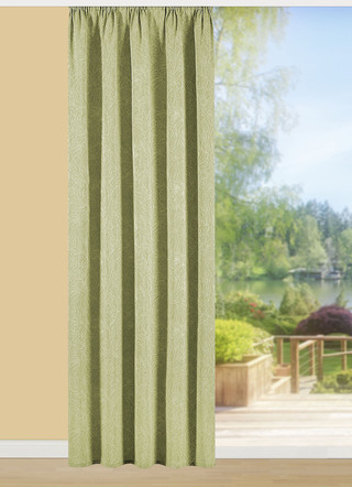 Vacker gardin med broderad design