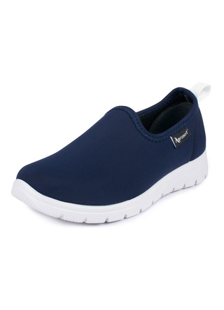 Tofflor med elastisk slip-on