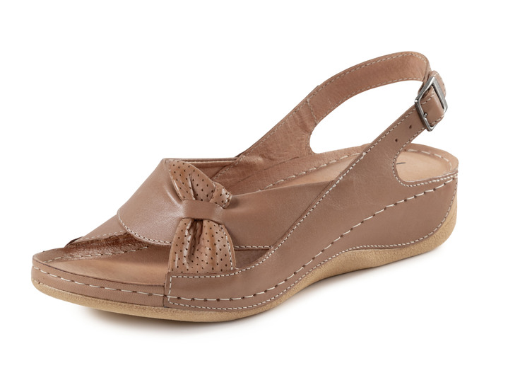 Sandaletter & slip in-skor - Sandal av delvis perforerat nappaläder, i storlek 036 till 041, i färg COGNAC Utsikt 1