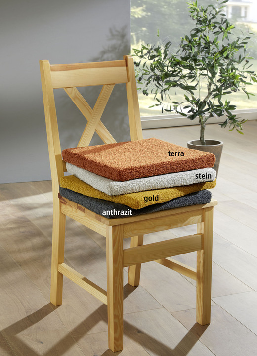 Fåtölj- & sofföverdrag - Fluffig och värmande: Halkfria hemtillbehör, i storlek 101 (överdrag till fåtölj, 50x140 cm) till 915 (stolsdyna 40x40x3 cm), i färg GOLD Utsikt 1