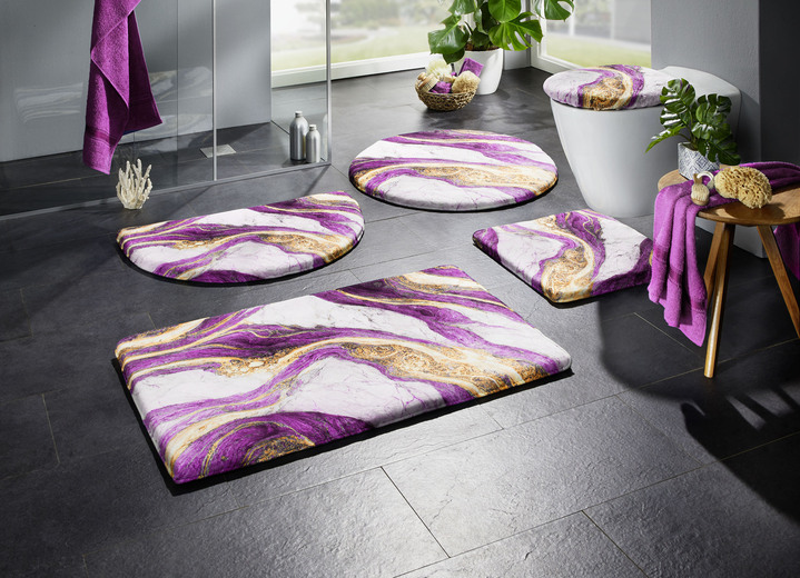 Badrumsinredning - Badrumsset i barfota-mjuk kvalitet, i storlek 100 (Halvrund matta, 50/ 80 cm) till 112 (Skydd för toalettlock, 47/ 50 cm), i färg AUBERGINE Utsikt 1