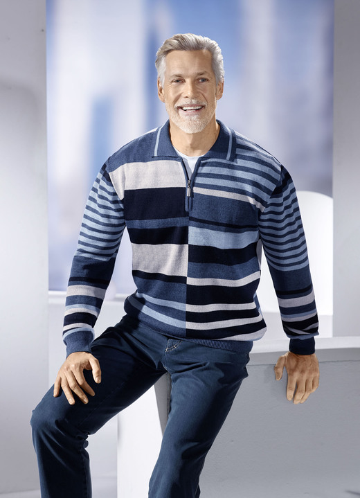 Tröja - Randig pikétröja med kort dragkedja, i storlek 046 till 064, i färg JEANS BLÅ-NAVY-ECRU