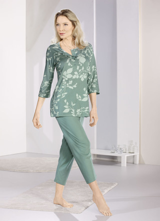 Pyjamas med 3/4 långa ärmar och 7/8 långbyxor