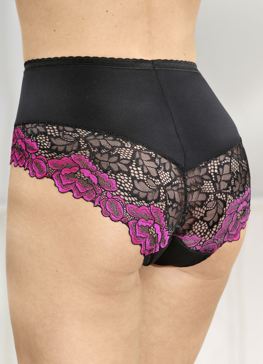 Dessous - Trepack trosor med fin elastisk spets, i storlek 036 till 050, i färg SVART Utsikt 1