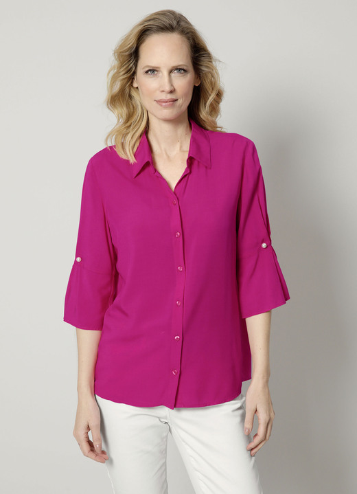 - Blus, i storlek 038 till 052, i färg PINK