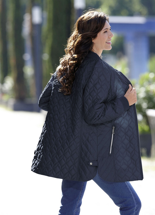 Jackor & kappor - Jacka med intressant quiltning, i storlek 036 till 054, i färg NAVY Utsikt 1