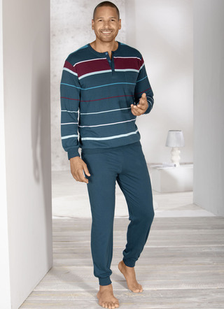 Pyjamas med knappslå och ärmslut