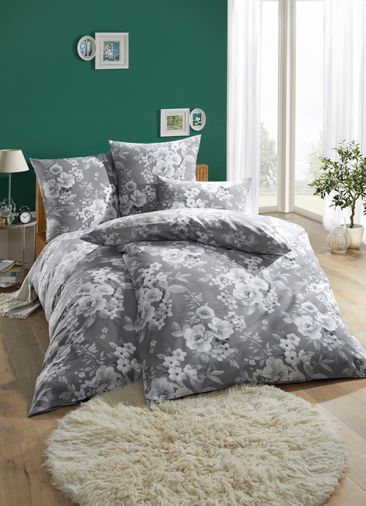 Påslakanset - Dubbelsidigt tryckt sänglinneset av polycotton, i storlek 411 (ekonomiset i 4 delar) till 412 (ekonomiset i 4 delar), i färg GRÅ