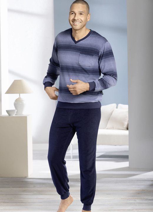 Pyjamasar - Frottépyjamas med V-ringning och muddar, i storlek 046 till 060, i färg JEANSBLAU-MARINE Utsikt 1