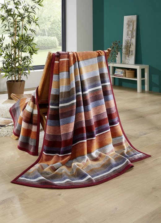 Filtar - Täcke med velourkant, i färg MULTICOLOR, I utförande Med randig design Utsikt 1