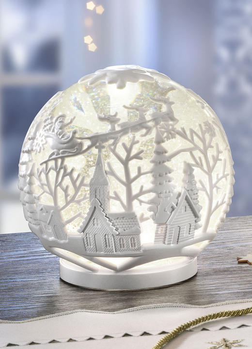 - Batteridriven LED snöglob med automatiskt snöfall, i färg VIT SILVER