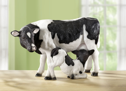 Handmålad ko med kalv