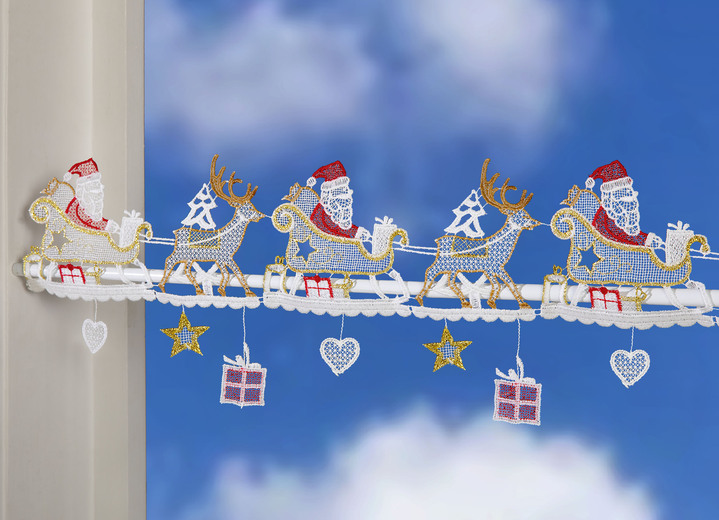 Fönsterbilder - Stångdekoration jultomten gjord av Plauens spets, i storlek 628 (H19xB 22 cm) till 686 (H19xW110 cm), i färg FÄRGRIK