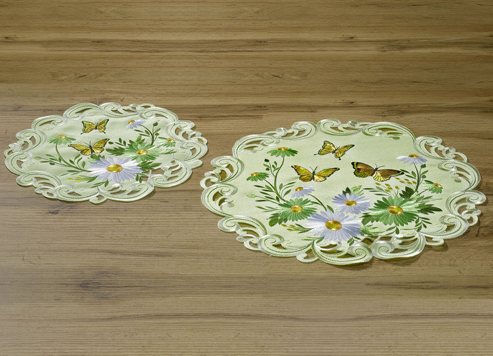 Prydnadskuddar & överdrag - Bords- och rumsdekoration med blommor och fjärilar, i storlek 101 (doily oval, 35x 50 cm) till 404 (örngott, 40x 40 cm), i färg GRÖN Utsikt 1