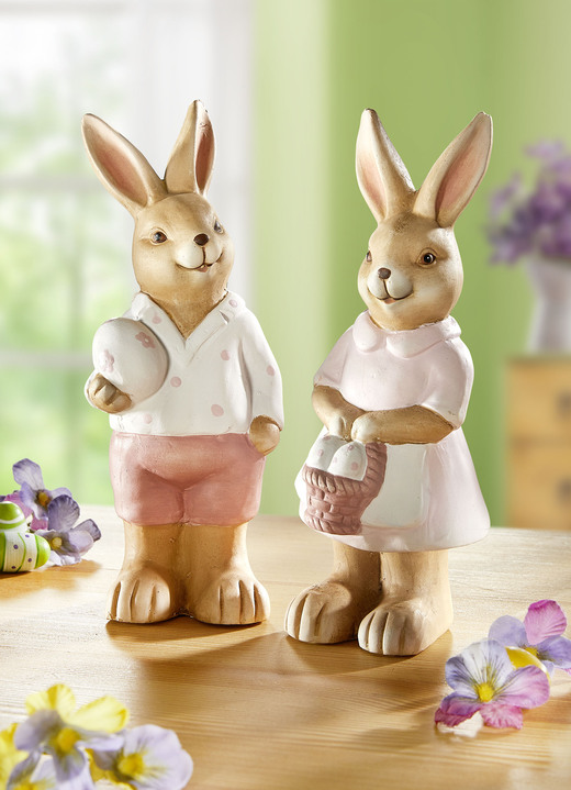 - Ett par kaniner, set om 2, gjorda av terrakotta, i färg LJUSBRUN