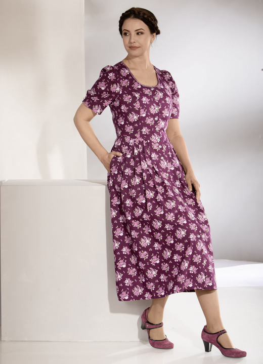 Dirndl & dräkter - Lantlig klänning med dekorativa knappar, i storlek 018 till 054, i färg BORDEAUX FÄRGERIGT