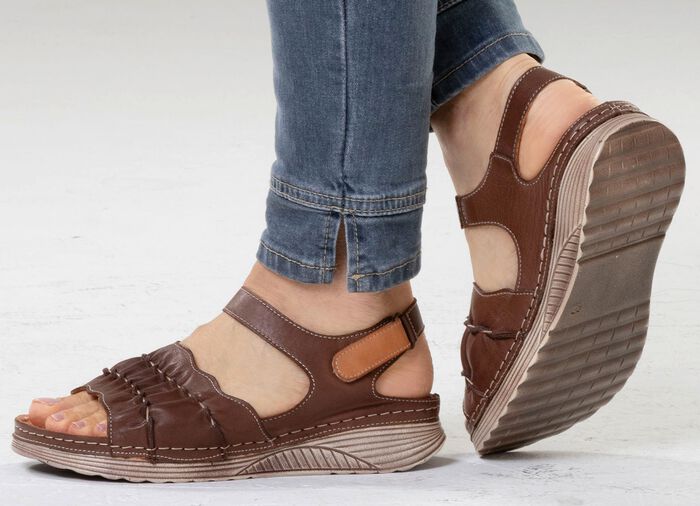 Gemini, l&auml;tta damsandaler, bredd G, tillverkade av l&auml;der BRAUN