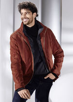 Kort skinnjacka med innerfickor 