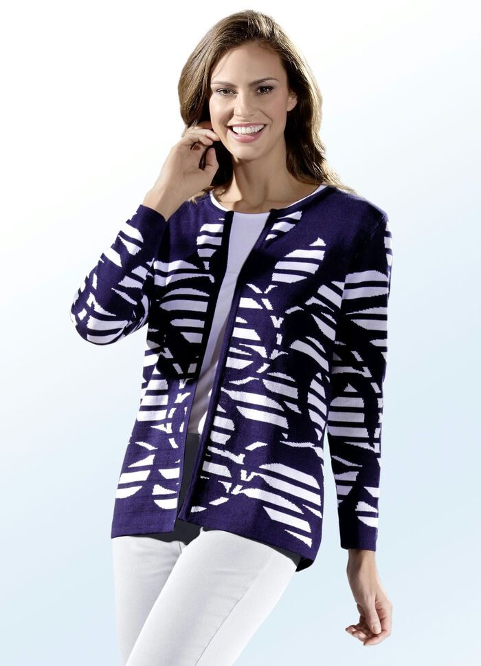 Cardigan i snygg jacquarddesign 