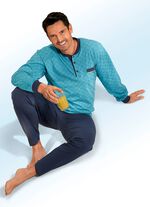 Pyjamas med knappsl&aring; och p&aring;sydd br&ouml;stficka 