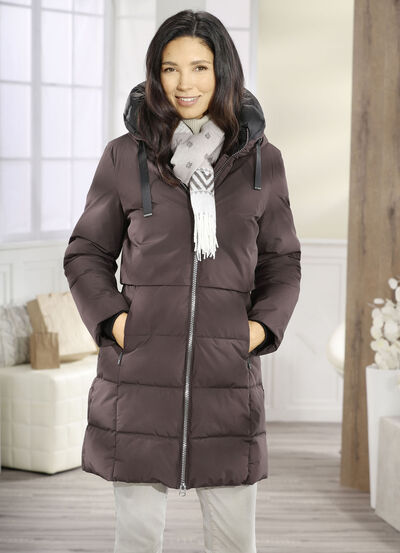 Funktionell lång parkas med fast huva 