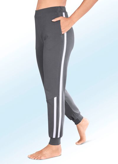 Byxor med två sidosömsfickor 