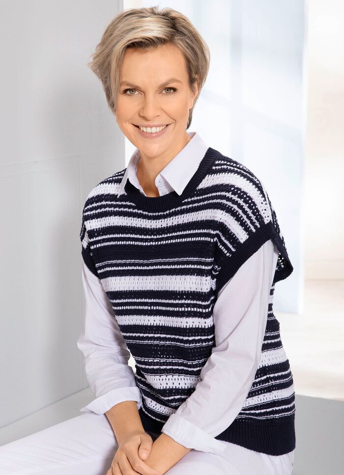 tr&ouml;ja i randig design 