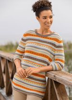 Tr&ouml;ja i randig design 