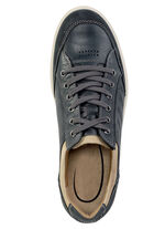 Sneakers, 