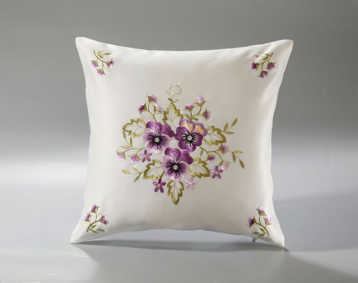 Bords- och rumsdekoration med pensébroderi LILA