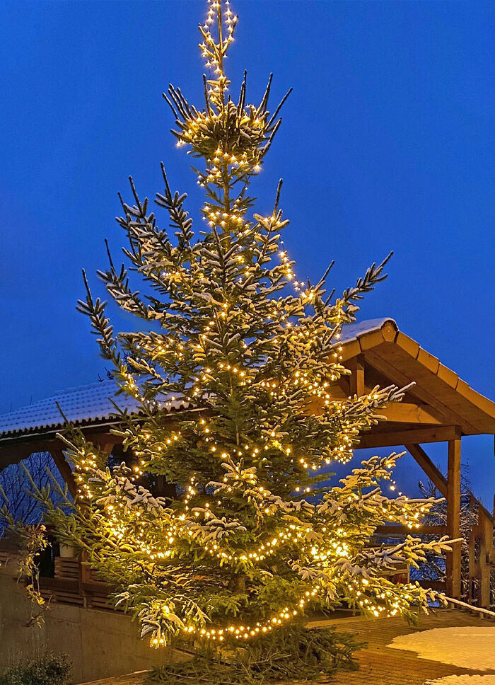 Clusterljuskedja med 1000 lysdioder på en kabeltrumma 