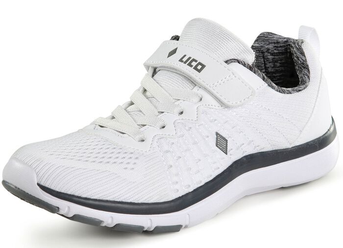 Sneakers gjorda av effektivt m&ouml;nstrat textilmaterial 