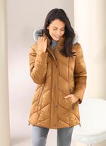 Jacka med avtagbar kant i fuskp&auml;ls 