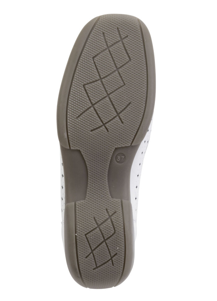 ELENA EDEN mockasintofflor med luftiga perforeringar VIT