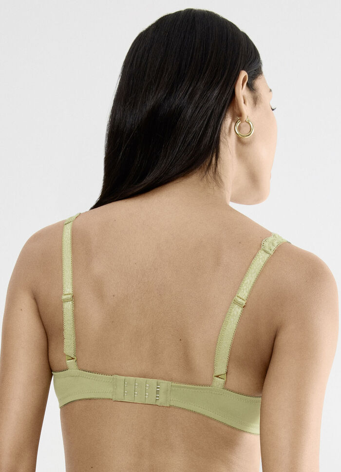 Triumph Amourette bygel-bh med elastisk spets PISTAZIE